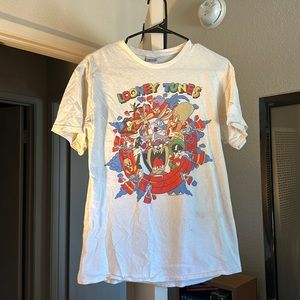 Looney Tunes Tee Shirt Size small